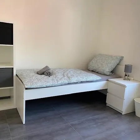 Apartment 3 Mehrbettzimmer, Kueche, Bad Fuer Arbeiter Und Monteure In