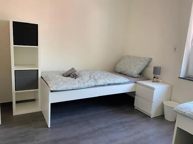 Lejlighed 3 Mehrbettzimmer, Kueche, Bad Fuer Arbeiter Und Monteure In