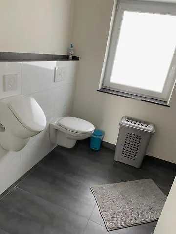 Lejlighed 3 Mehrbettzimmer, Kueche, Bad Fuer Arbeiter Und Monteure In