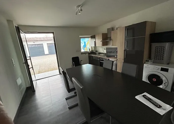 Lejlighed 3 Mehrbettzimmer, Kueche, Bad Fuer Arbeiter Und Monteure In